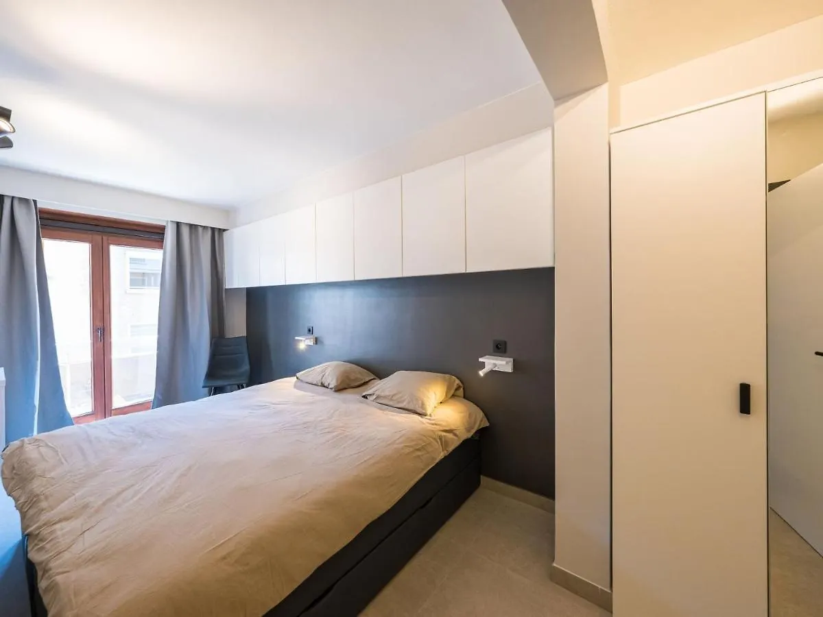 Spacious Apartment With View Middelkerke