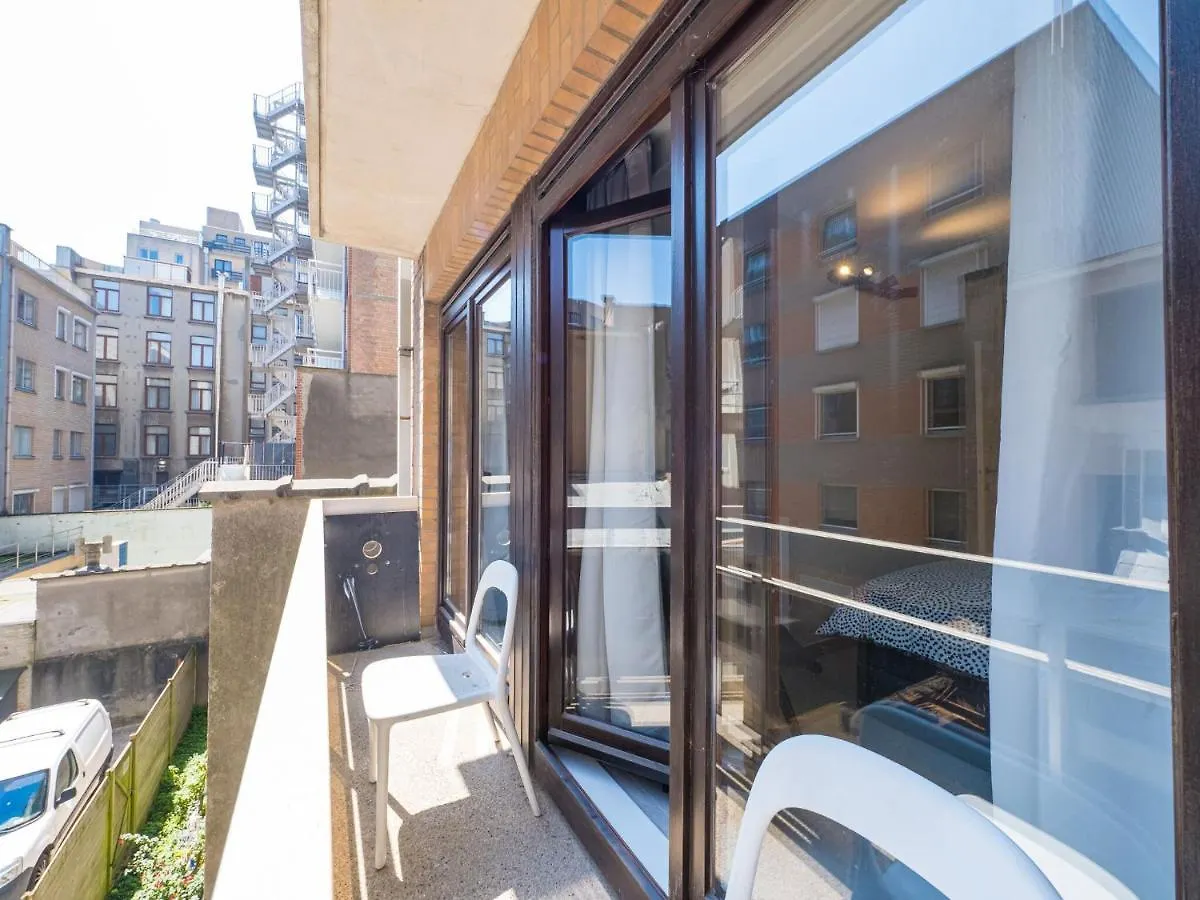 Spacious Apartment With View Middelkerke 0*,