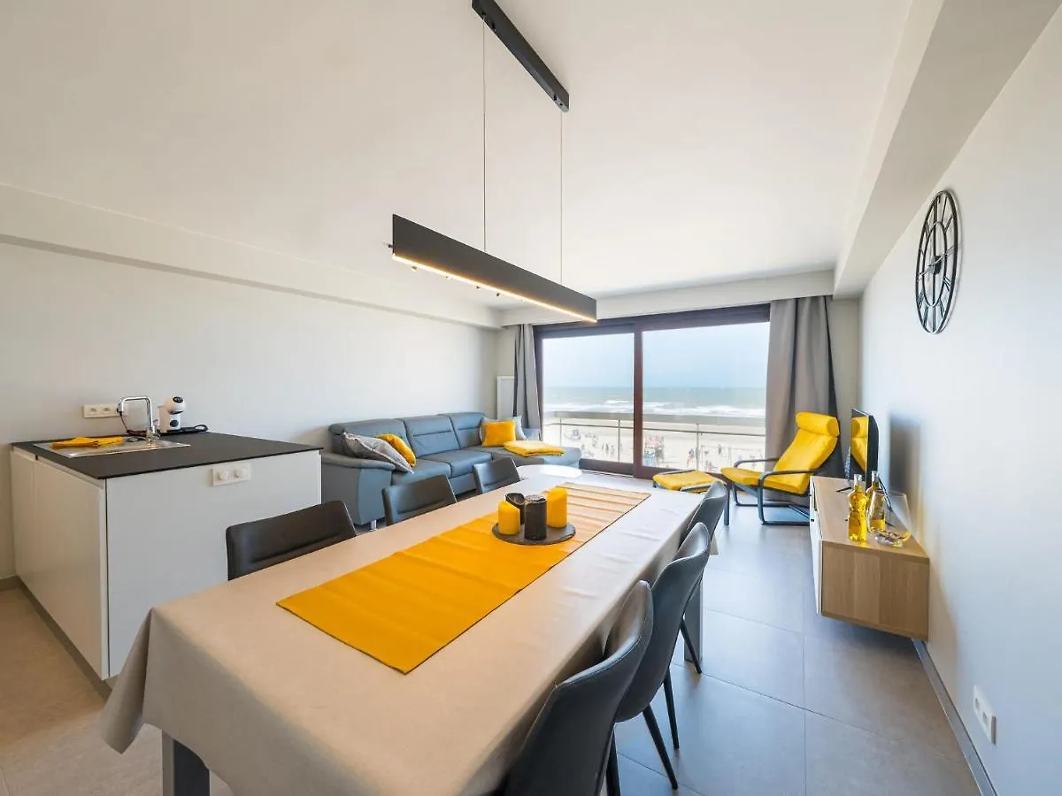 Spacious Apartment With View location